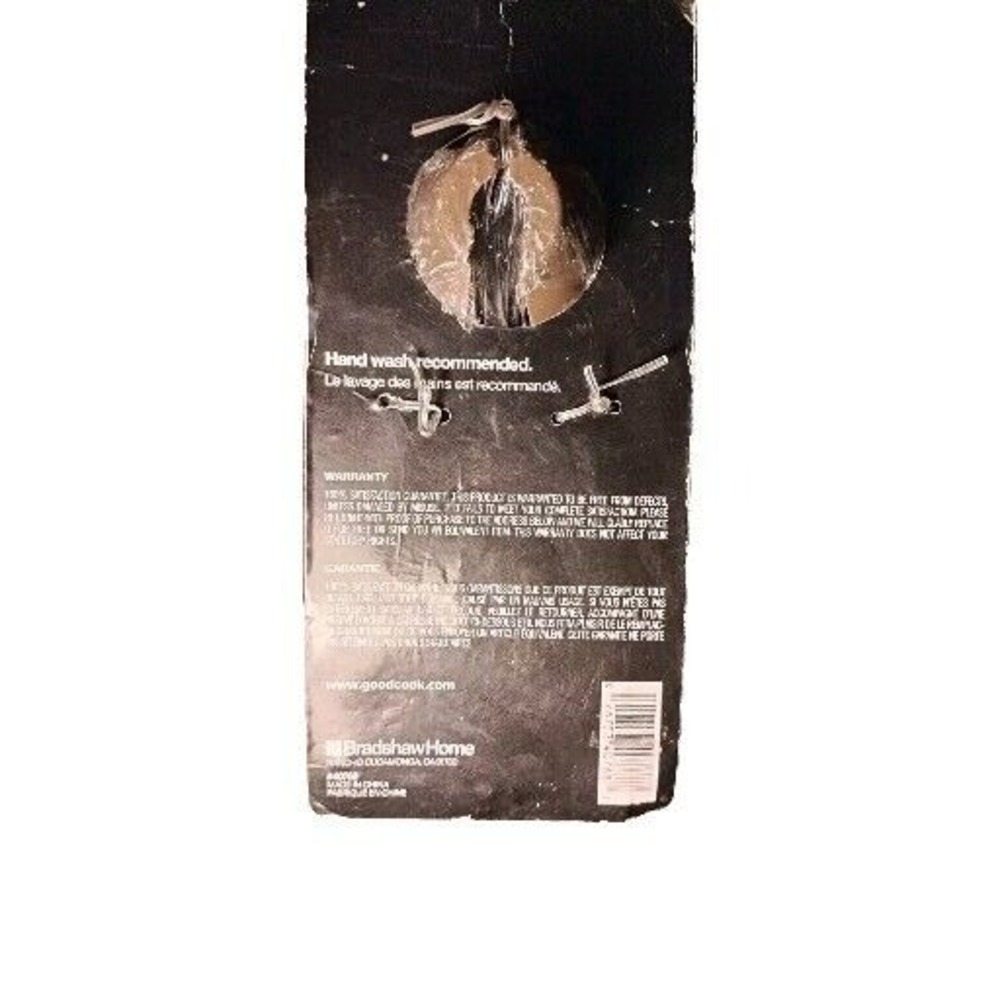 Good Cook Nutcracker Spring Loaded Wood Handle Fits Most Nuts Brown Bradshaw New - Picture 2 of 2